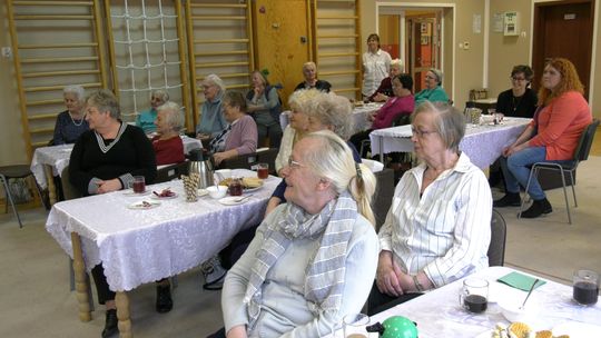 Przedszkolaki z "Pinokio" dla seniorów z Dziennego Domu Senior+