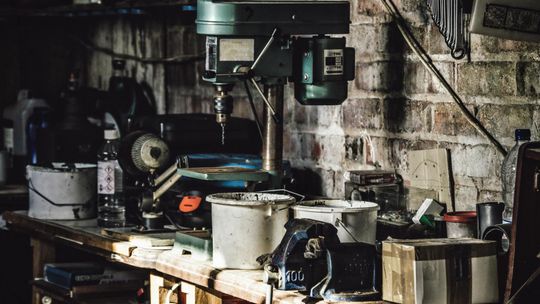 Regały przemysłowe i warsztatowe – jak wybrać idealne rozwiązanie do przechowywania? Regały przemysłowe i warsztatowe – jak wybrać idealne rozwiązanie do przechowywania?