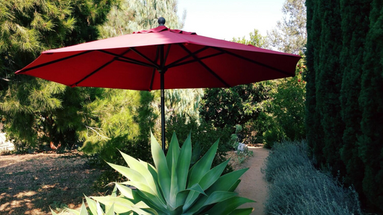 Reklamowe parasole ogrodowe - funkcjonalne rozwiązanie wspierające promocję