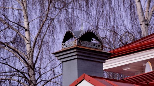 Rodzaje osłon kominowych i ich zastosowanie