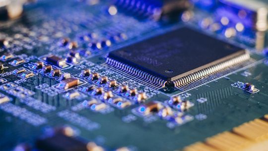 Rola pieca lutowniczego w procesach montażu elektroniki