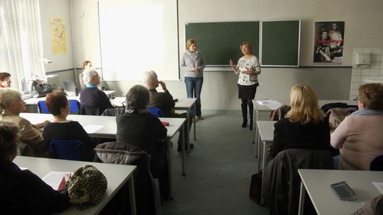 Ruszyły darmowe kursy językowe dla polskich i niemieckich seniorów ! Ruszyły darmowe kursy językowe dla polskich i niemieckich seniorów !