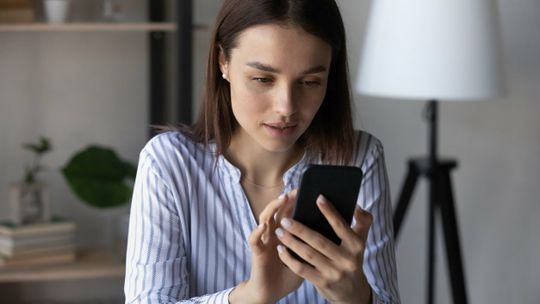 Sanepid prosi o numer dowodu? Lepiej zakończ połączenie Sanepid prosi o numer dowodu? Lepiej zakończ połączenie