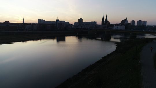 Śmiertelny skok z mostu Śmiertelny skok z mostu