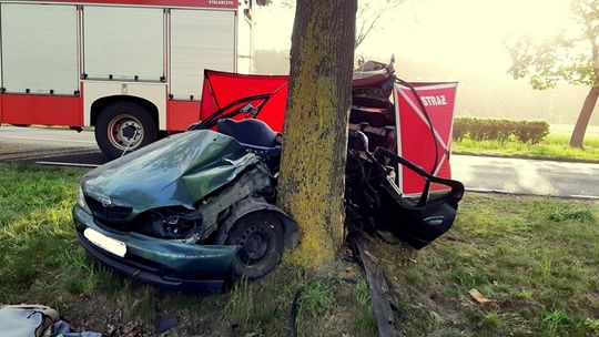 Śmiertelny wypadek pomiędzy Cybinką a Uradem, nie żyje kobieta