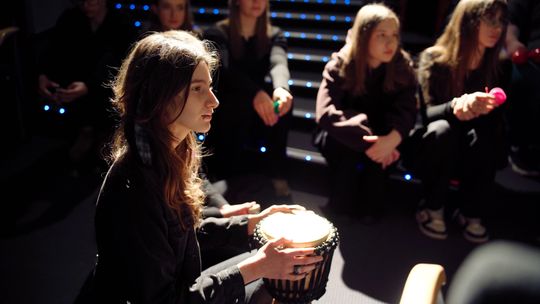 Spektakl „Razem w radości, razem w neuroróżnorodności” odbył się w Międzyrzeczu