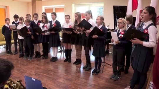 Społeczna Niepubliczna Ogólnokształcąca Szkoła Muzyczna uczciła Święto Niepodległości Społeczna Niepubliczna Ogólnokształcąca Szkoła Muzyczna uczciła Święto Niepodległości