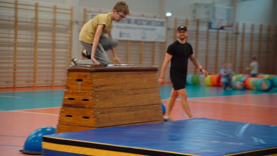Sportowa rywalizacja i dobra zabawa podczas rozgrywek międzyświetlicowych w Skwierzynie