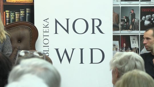 Spotkanie o higienie snu z Piotrem Kamratem w Bibliotece Norwida