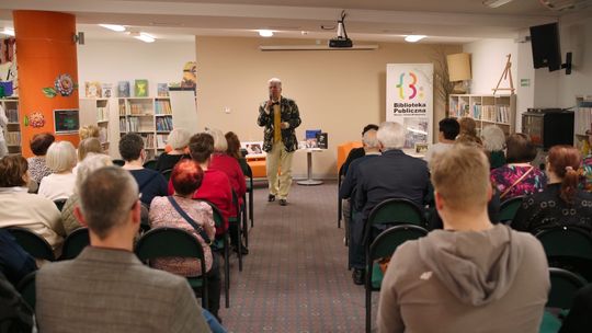 Spotkanie z Andrzejem Batorem w międzyrzeckiej bibliotece