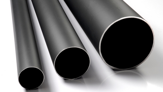 Śrutowanie stali - czym jest i gdzie znajduje zastosowanie?