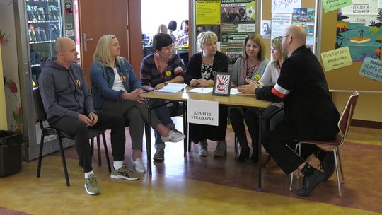 STRAJK NAUCZYCIELI TRWA! STRAJK NAUCZYCIELI TRWA!