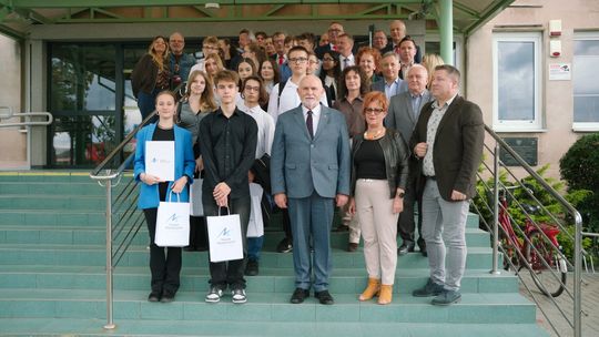Stypendia Starosty Międzyrzeckiego dla najzdolniejszych uczniów