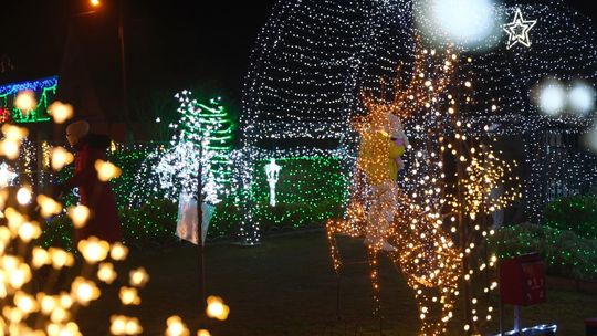 Świąteczne iluminacje ponownie rozświetliły Popowo Świąteczne iluminacje ponownie rozświetliły Popowo
