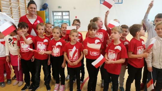 Tak Kunowicka szkoła obchodziła 100-lecie odzyskania niepodległości przez Polskę 