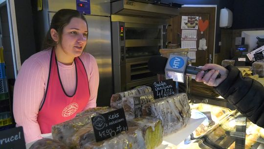 Tłusty Czwartek w Świebodzinie – pączki czy faworki?