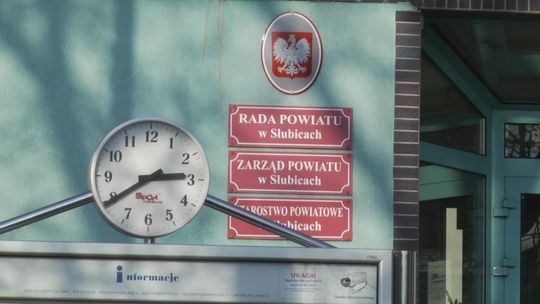 UCHWAŁA O ODWOŁANIU ROBERTA TOMCZAKA UNIEWAŻNIONA 