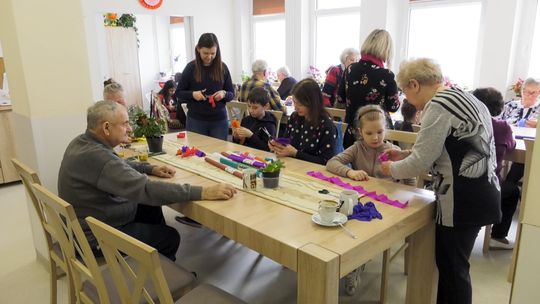 Uczniowie szkoły muzycznej w Seniorze+