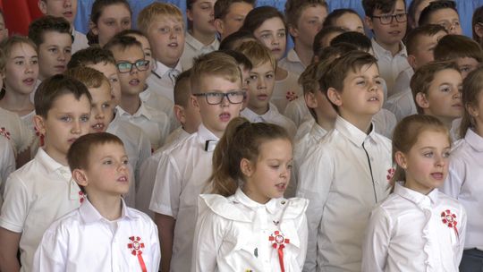 Uczniowie Szkoły Podstawowej w Kunowicach, ''Do Hymnu''! Uczniowie Szkoły Podstawowej w Kunowicach, ''Do Hymnu''!