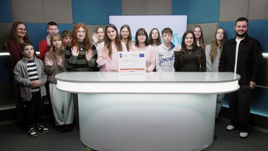 Uczniowie z Ośna Lubuskiego odwiedzili naszą telewizję