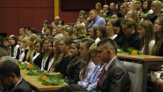 Uroczyste pożegnanie gimnazjalistów Uroczyste pożegnanie gimnazjalistów