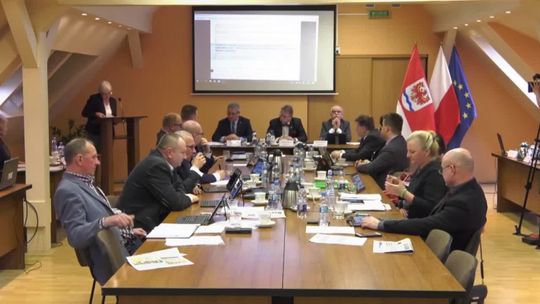 VI Sesja Rady Powiatu Słubickiego VI Sesja Rady Powiatu Słubickiego