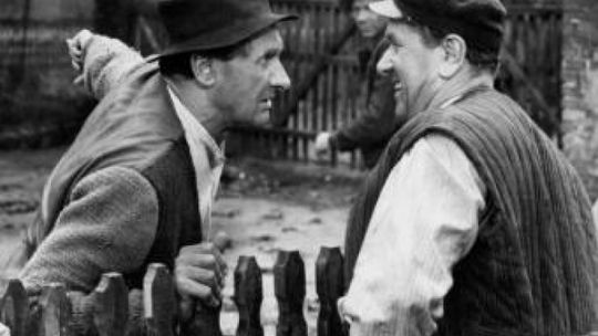 W 282 minuty pokazał wszystkie wady i zalety Polaków. Sylwester Chęciński czekał na takie scenariusze W 282 minuty pokazał wszystkie wady i zalety Polaków. Sylwester Chęciński czekał na takie scenariusze