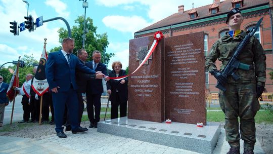 W Międzyrzeczu odsłonięto pomnik żołnierzy Obwodu Maria