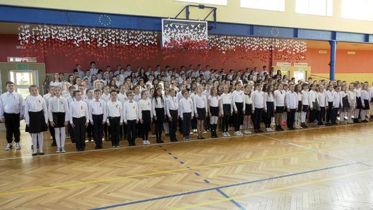 W Ośnie Lubuskim zaśpiewali ''Do Hymnu'' W Ośnie Lubuskim zaśpiewali ''Do Hymnu''