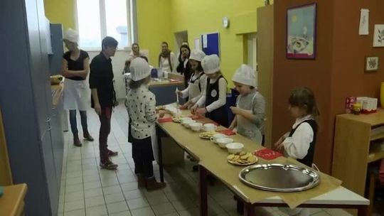 WARSZTATY PLASTYCZNE Z AKTYWNYM KALENDARZEM ADWENTOWYM 