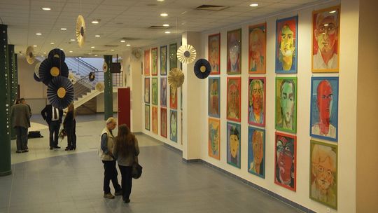 Wystawa Kamy Kuik ''Portret Ulicy Fredry w Poznaniu ''.