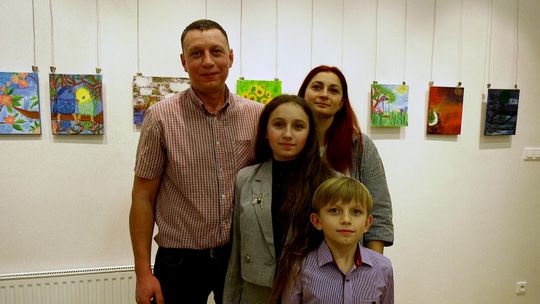 Wystawa "Kolory i emocje" 13-letniej Uliany w Galerii Małej