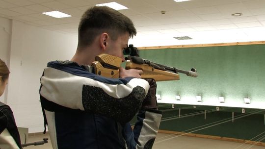 XII MISTRZOSTWA W STRZELECTWIE Z BRONI PNEUMATYCZNEJ 