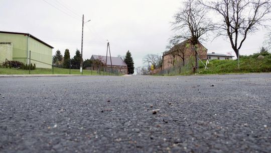 Zakończono przebudowy dróg w Starościnie i Drzeńsku Zakończono przebudowy dróg w Starościnie i Drzeńsku