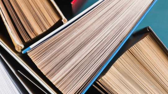 Zalety książek w twardej oprawie