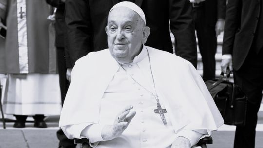 Żałoba narodowa. Co można w sobotę? Czy będą kary za zabawę na weselu?