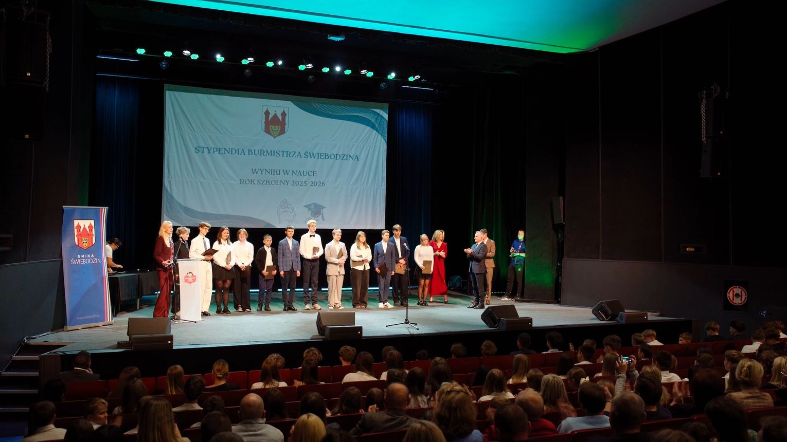99 uczniów odebrało stypendia burmistrza Świebodzina