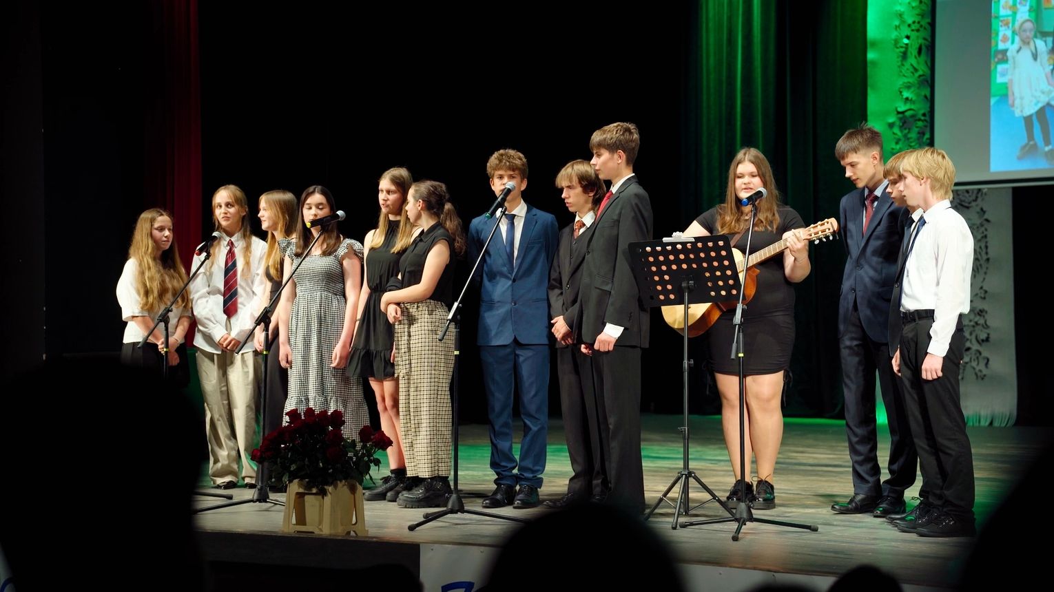 Gala absolwentów 8-klas Szkoły Podstawowej nr 2 w Międzyrzeczu