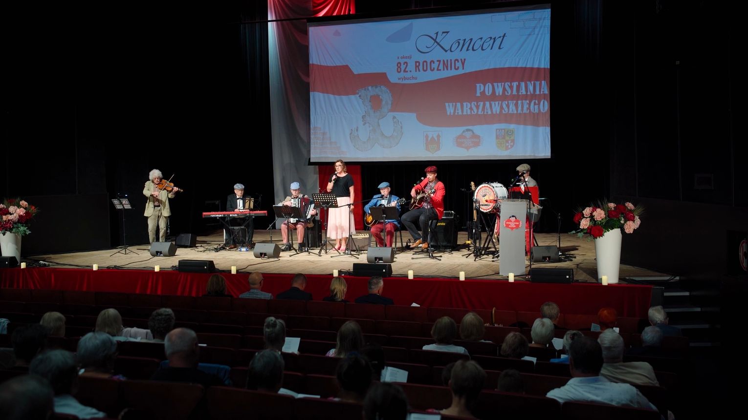 Koncert pamięci Powstania Warszawskiego w Świebodzińskim Domu Kultury