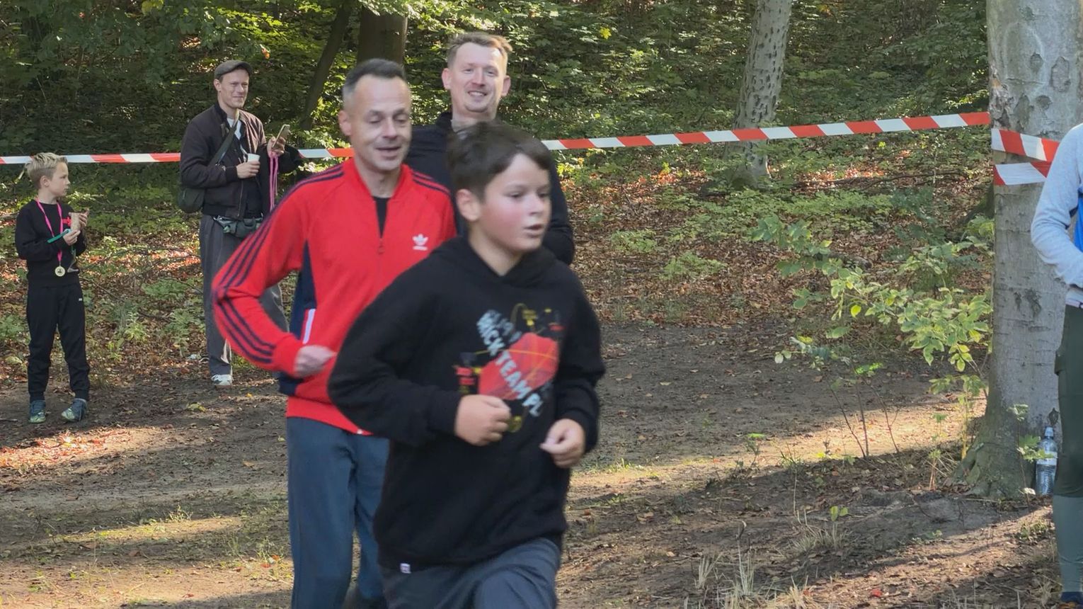 Memoriał Biegowy Piotra Kiedrowicza połączył sport, wspomnienia i pomoc dla hospicjum