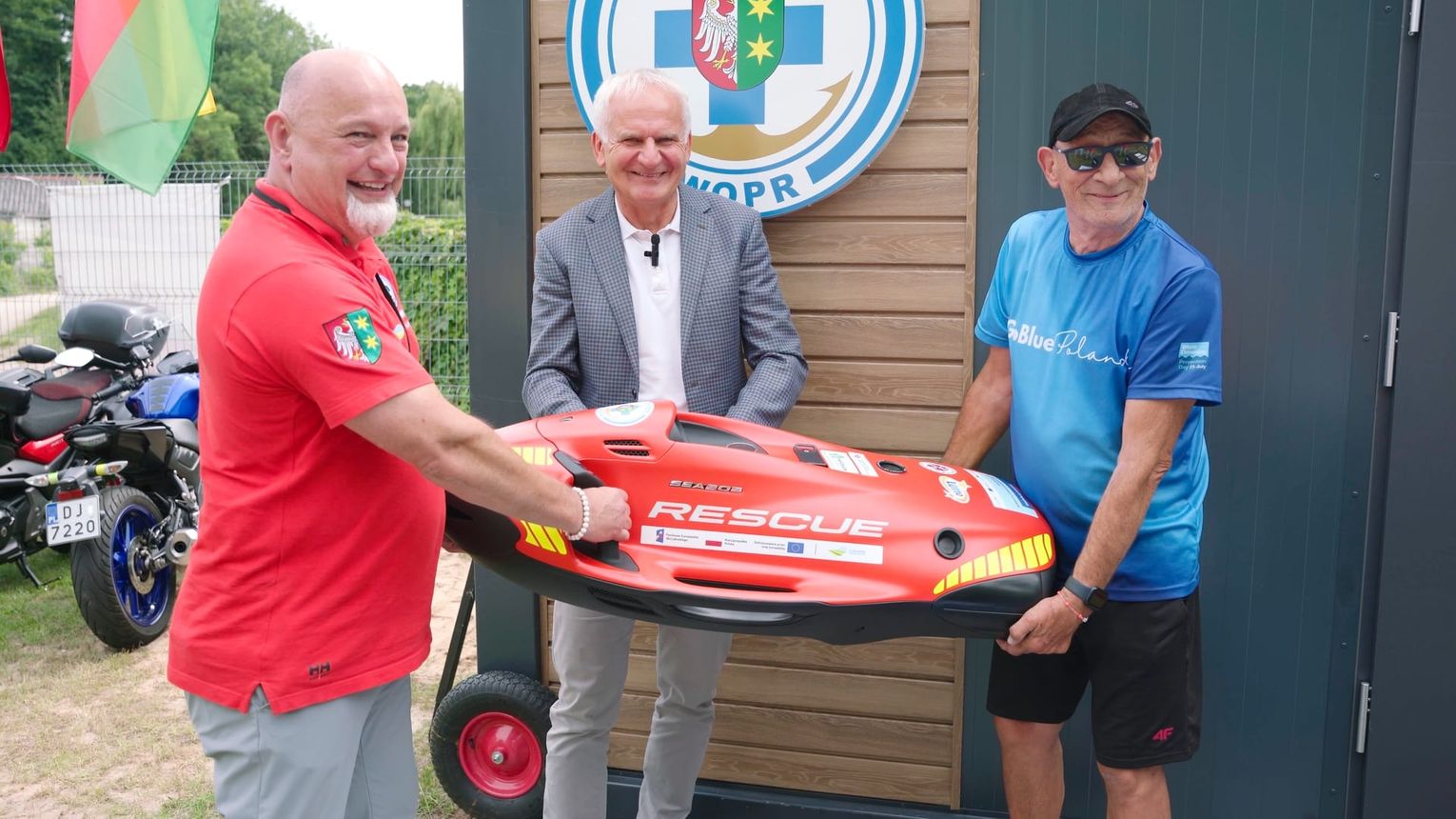 Nowoczesny pojazd wodny przekazany w bazie WOPR WL w Niesulicach