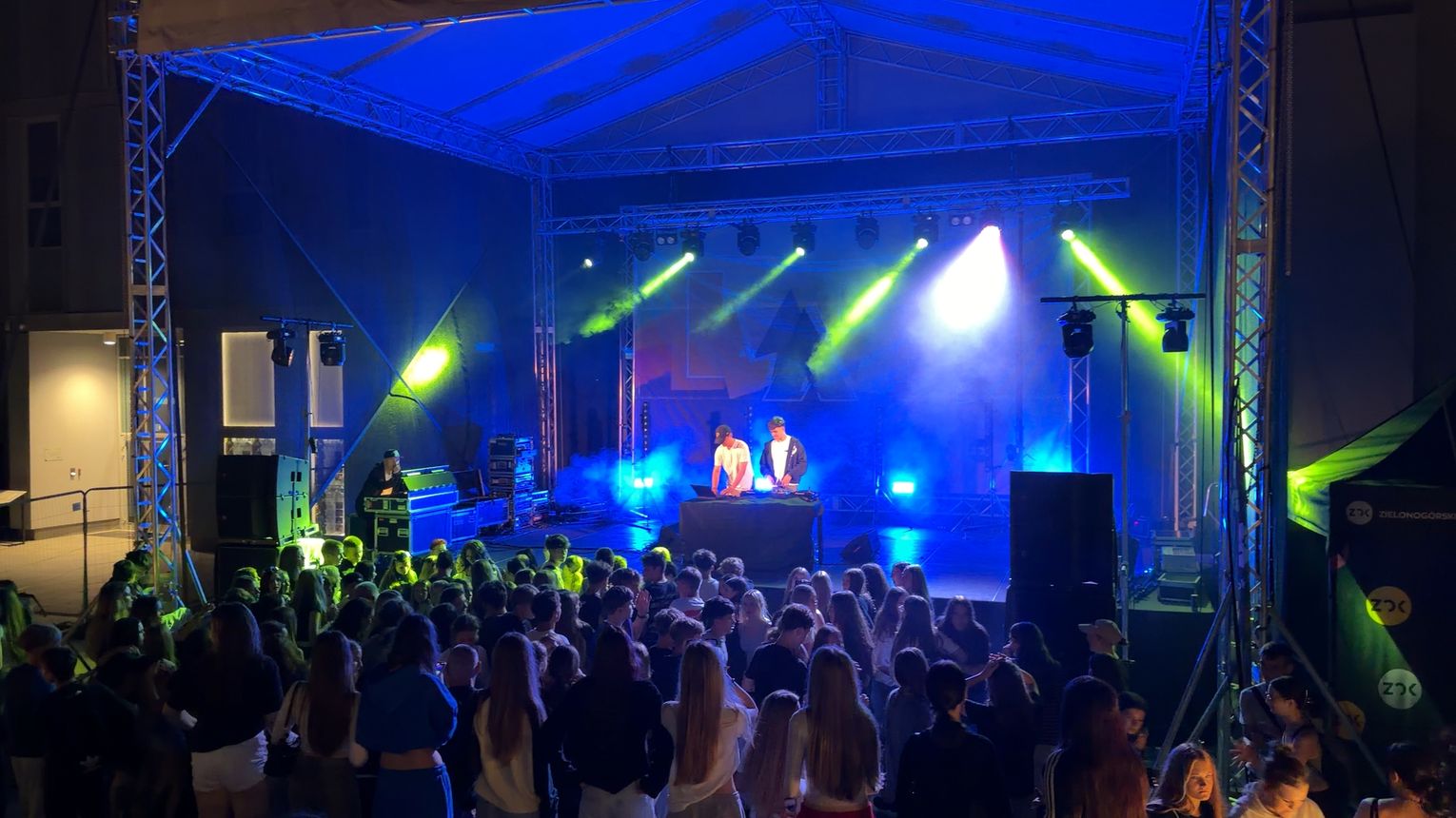Ostatnie Letnie Party na placu Teatralnym