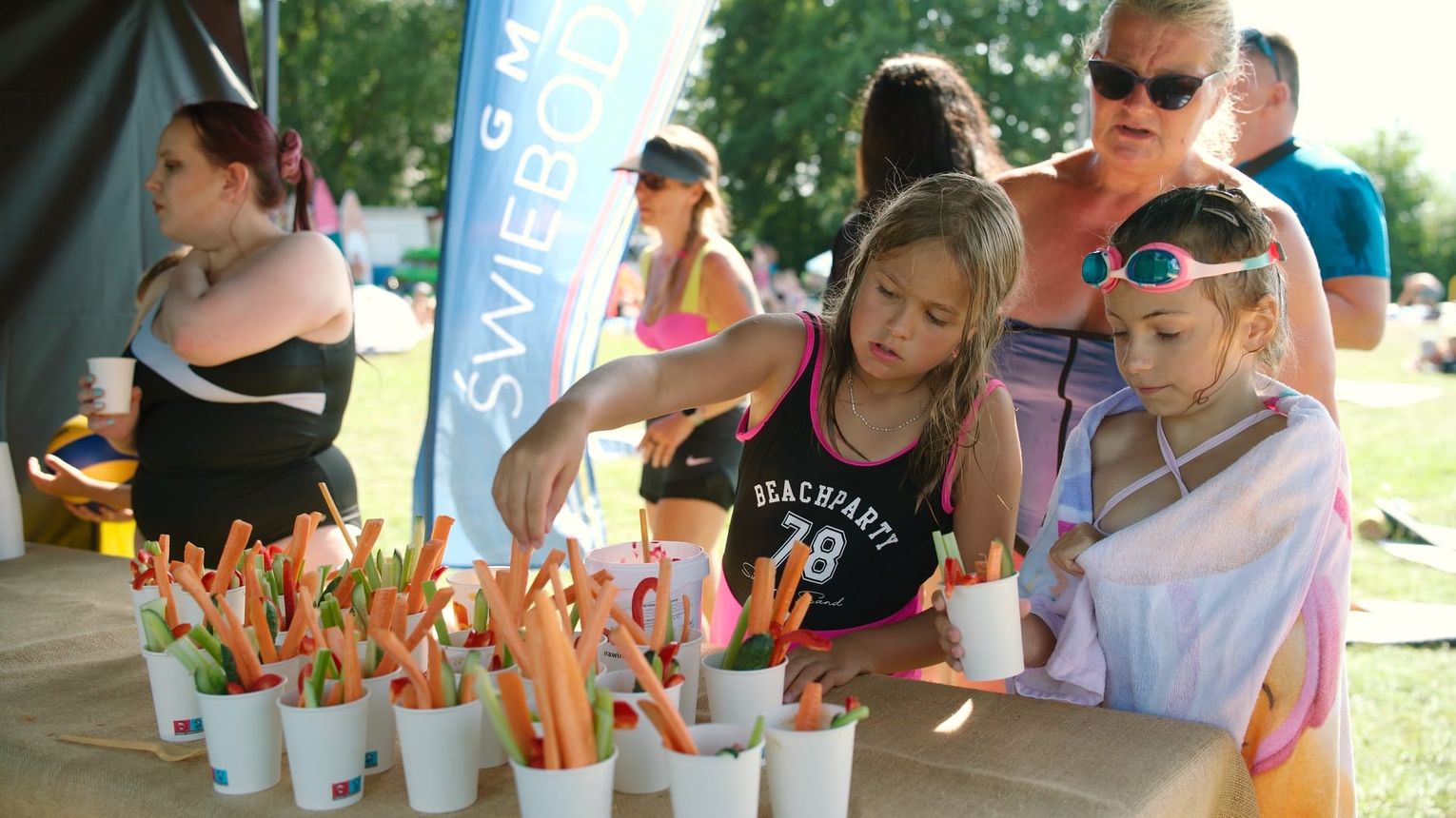 Rodzinny piknik „W rytmie natury” na plaży w Wilkowie