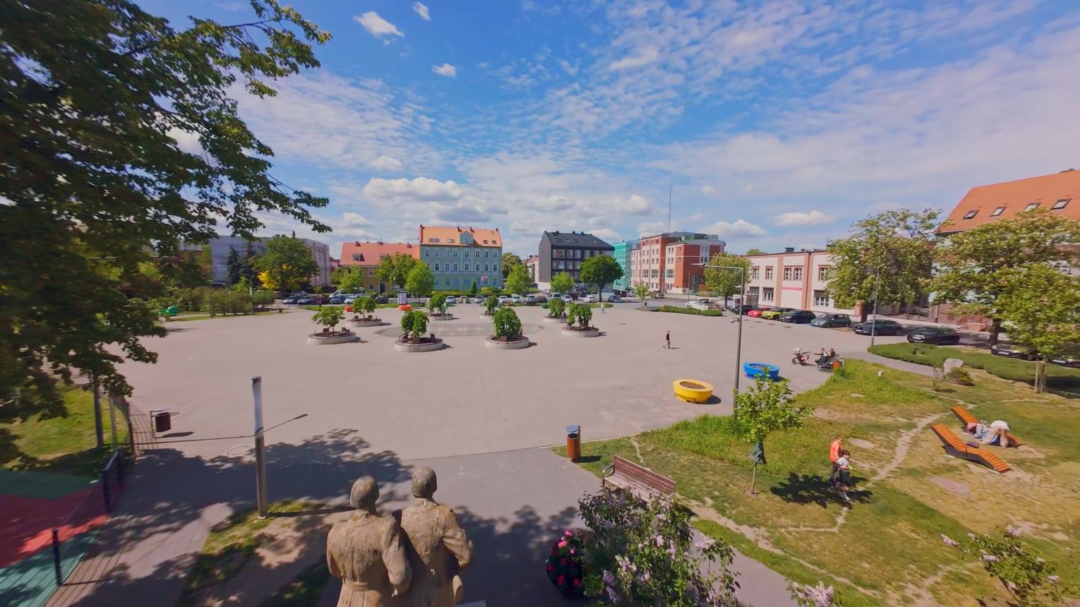 Słubickie parki z drona. Park przy placu Bohaterów.