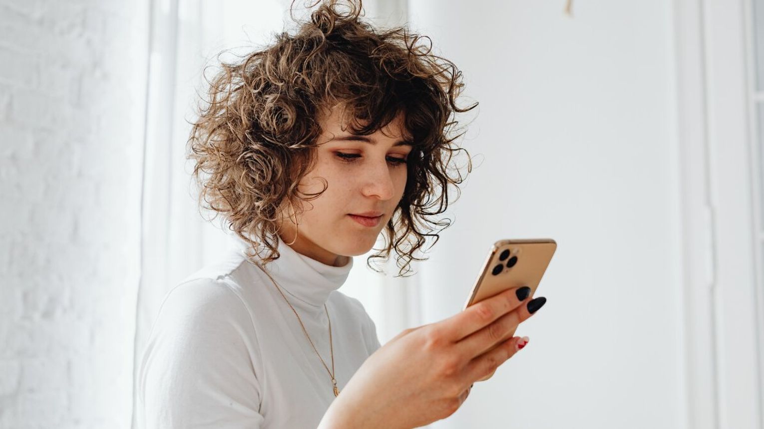 To koniec kartek „awizo”. Urzędowe listy trafią do telefonów