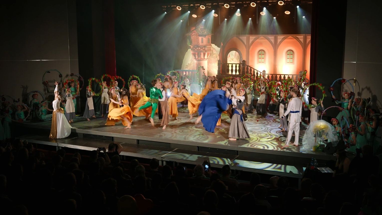 Widowisko taneczne "Złotowłosa" - Studio Tańca GOLD Międzyrzecz