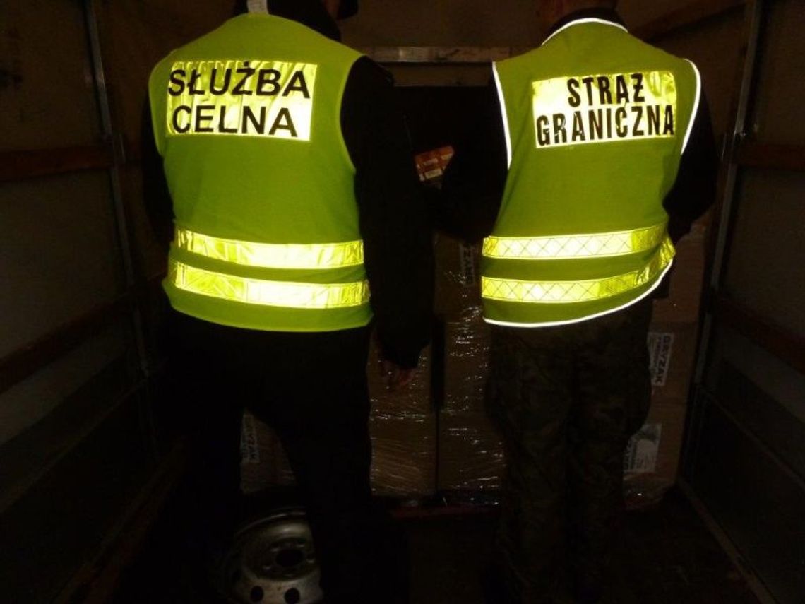 306 tysięcy złotych z gryzakami dla psów? [ZDJĘCIA]