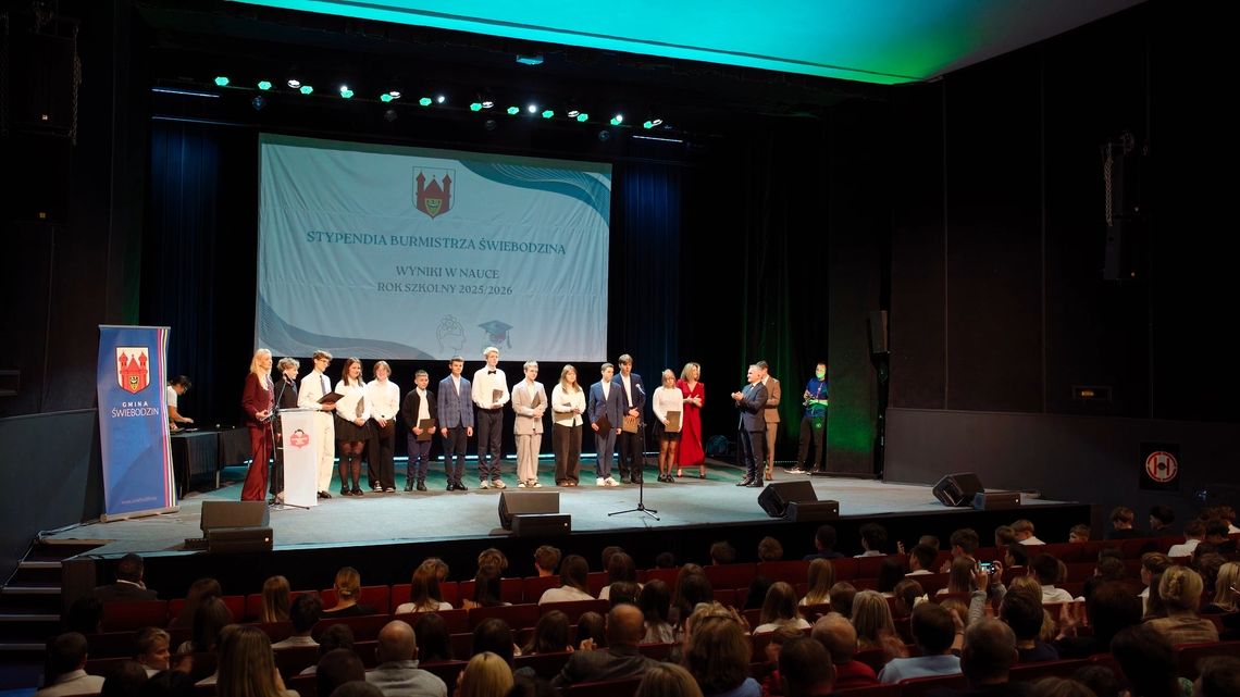 99 uczniów odebrało stypendia burmistrza Świebodzina
