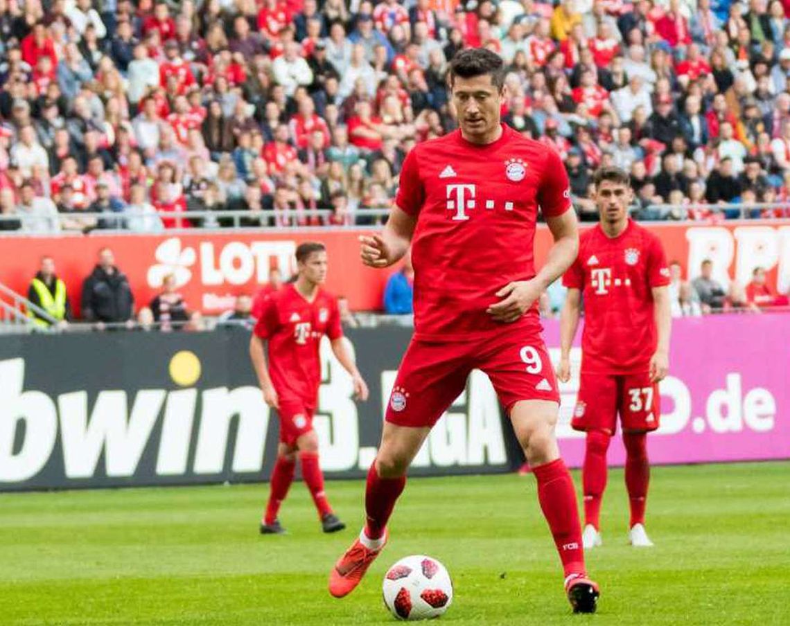 Czemu nie zagrał z Węgrami? Burza po oświadczeniu Lewandowskiego