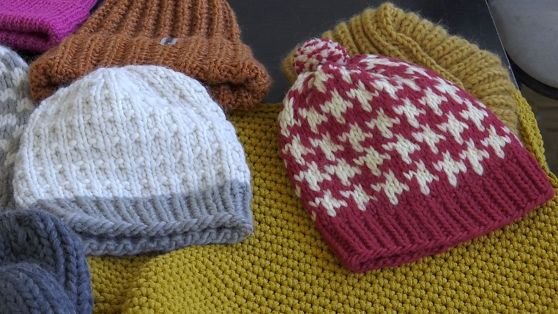 Drugi etap warsztatów „Zrób swoją pierwszą czapkę” Drugi etap warsztatów „Zrób swoją pierwszą czapkę”